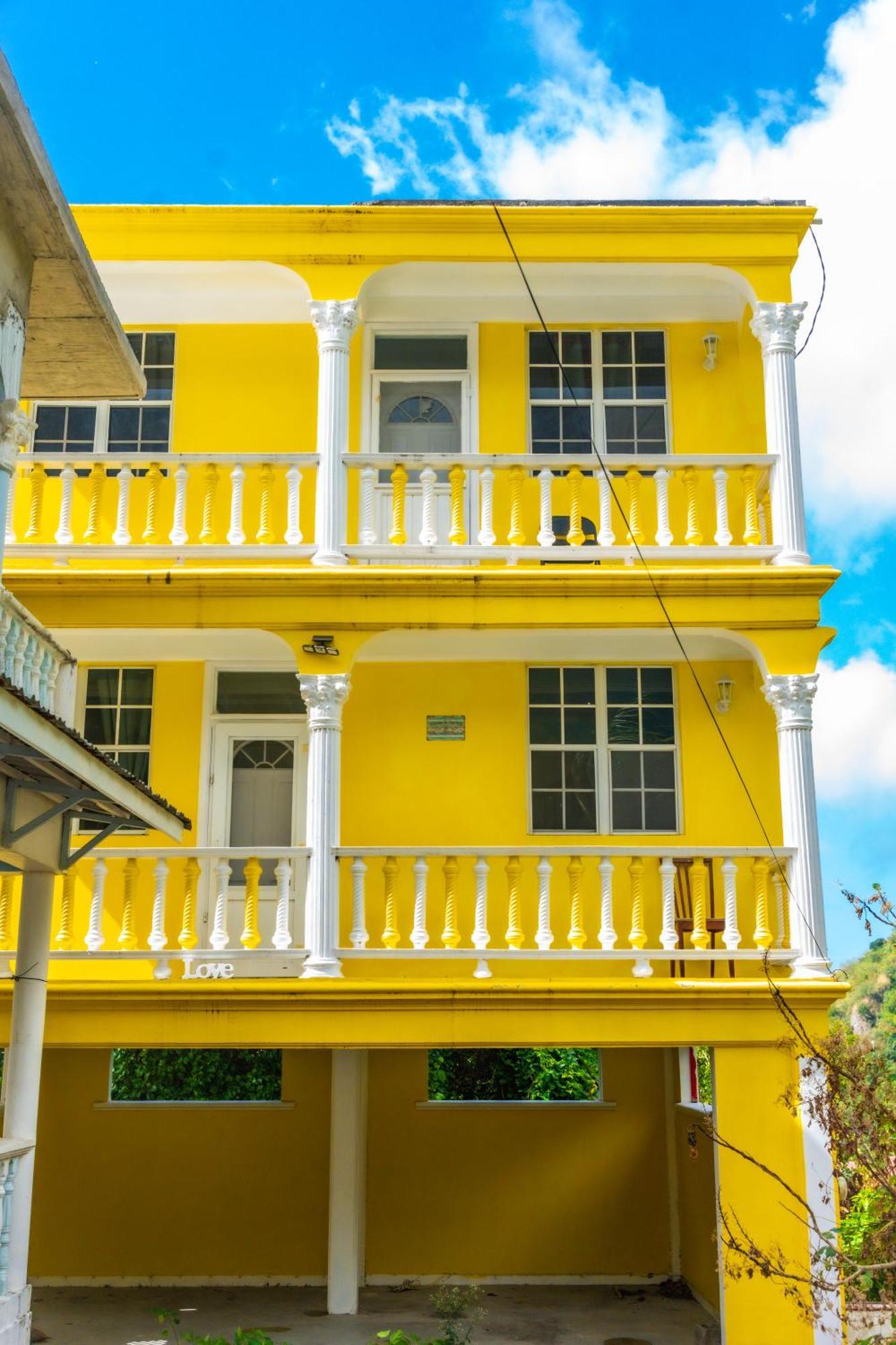 Rainbow Heights Apartment, Soufriere Kültér fotó