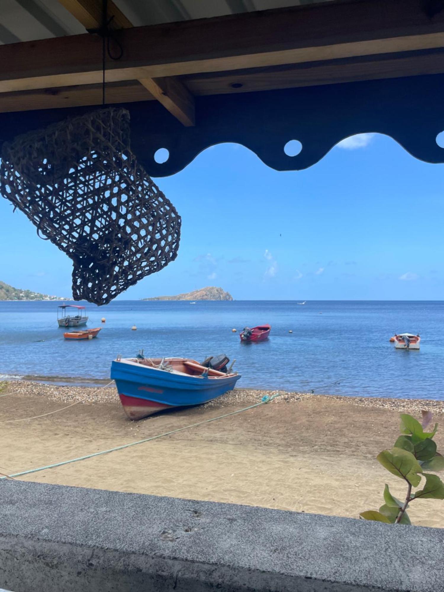 Rainbow Heights Apartment, Soufriere Kültér fotó