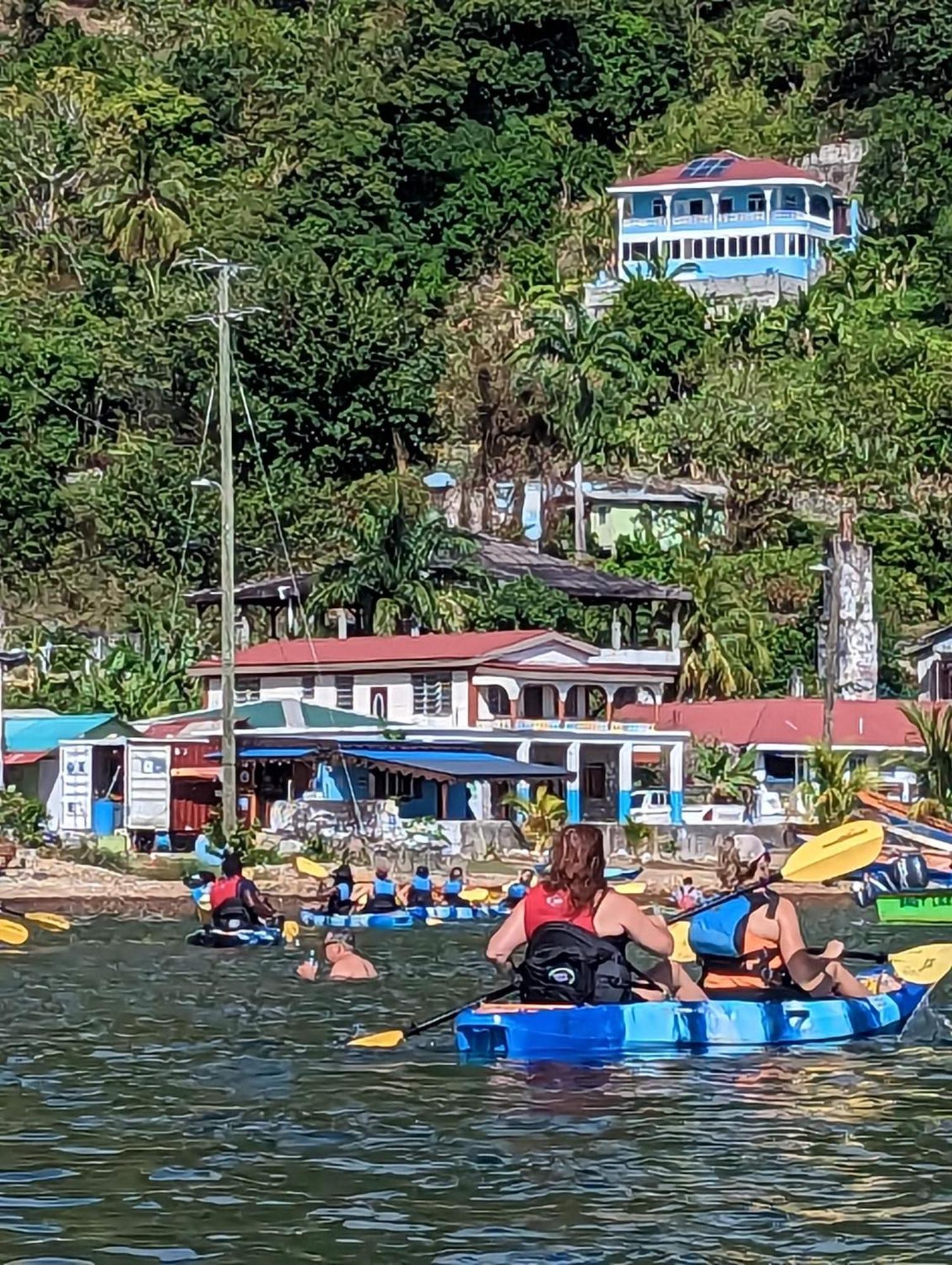 Rainbow Heights Apartment, Soufriere Kültér fotó