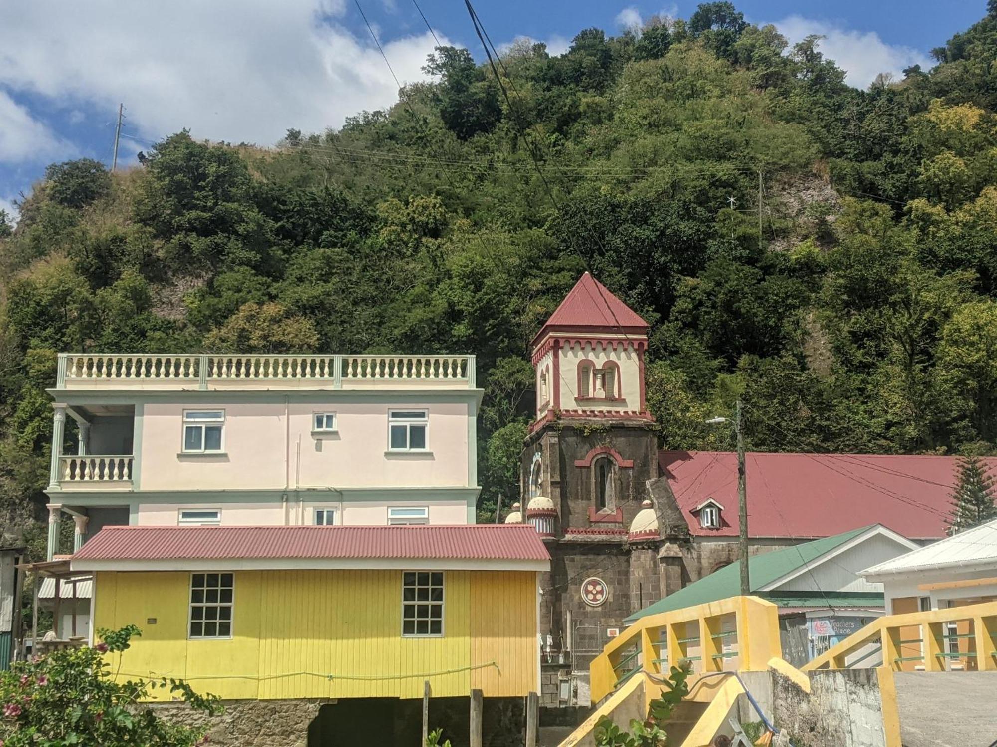 Rainbow Heights Apartment, Soufriere Kültér fotó